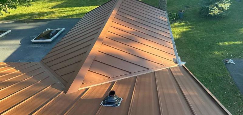 Metal Roofing is GREAT For Beating the Summer Heat—Here’s Why!